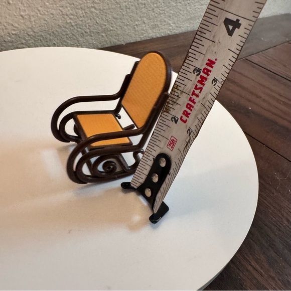 Tomy 1970’s Smaller Home and Garden ROCKING CHAIR Dollhouse Furniture Accessary - Picture 5 of 5